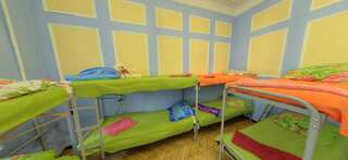 Хостелы Yourhostel Olimpiyskiy Киев Спальное место на двухъярусной кровати в общем номере для мужчин-4
