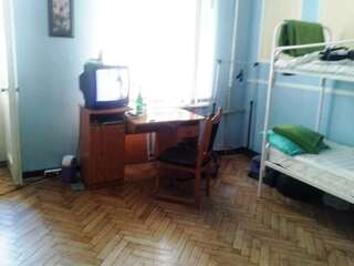 Хостелы Yourhostel Olimpiyskiy Киев Спальное место на двухъярусной кровати в общем номере для мужчин-8